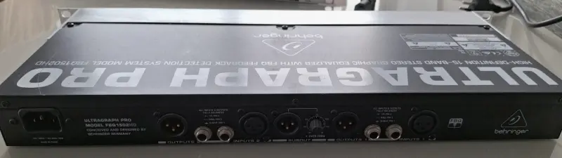Ecualizador Behringer Ultragraph Pro FBQ150 - 4