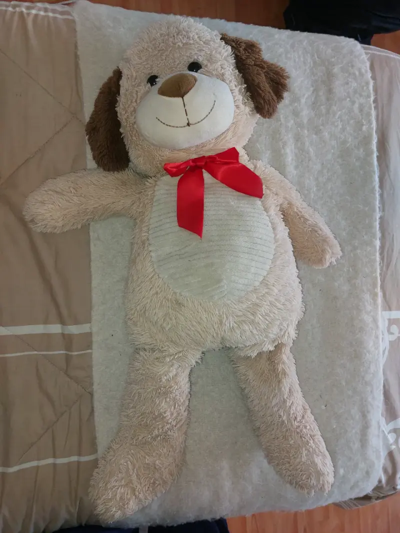 Peluche de perro grande con lazo rojo - 3