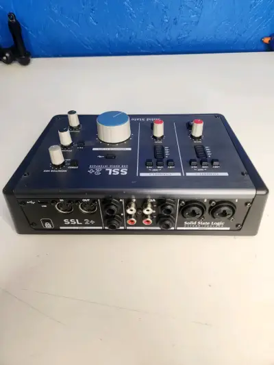Interfaz de Audio Solid State Logic SSL 2+ - miniatura 3