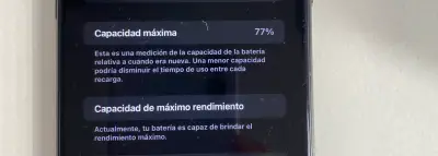 iPhone con pantalla y carcasa dañadas - miniatura 4