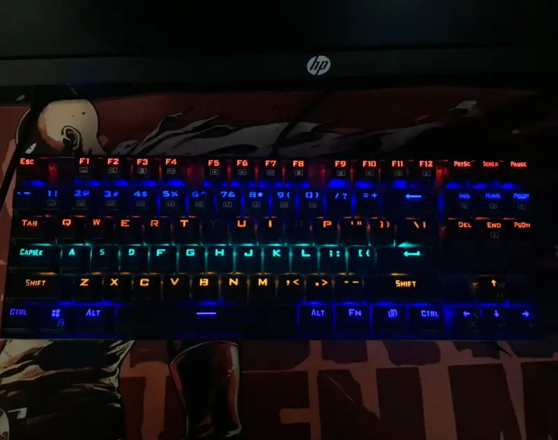 Teclado mecanico red dragon kumara k552
