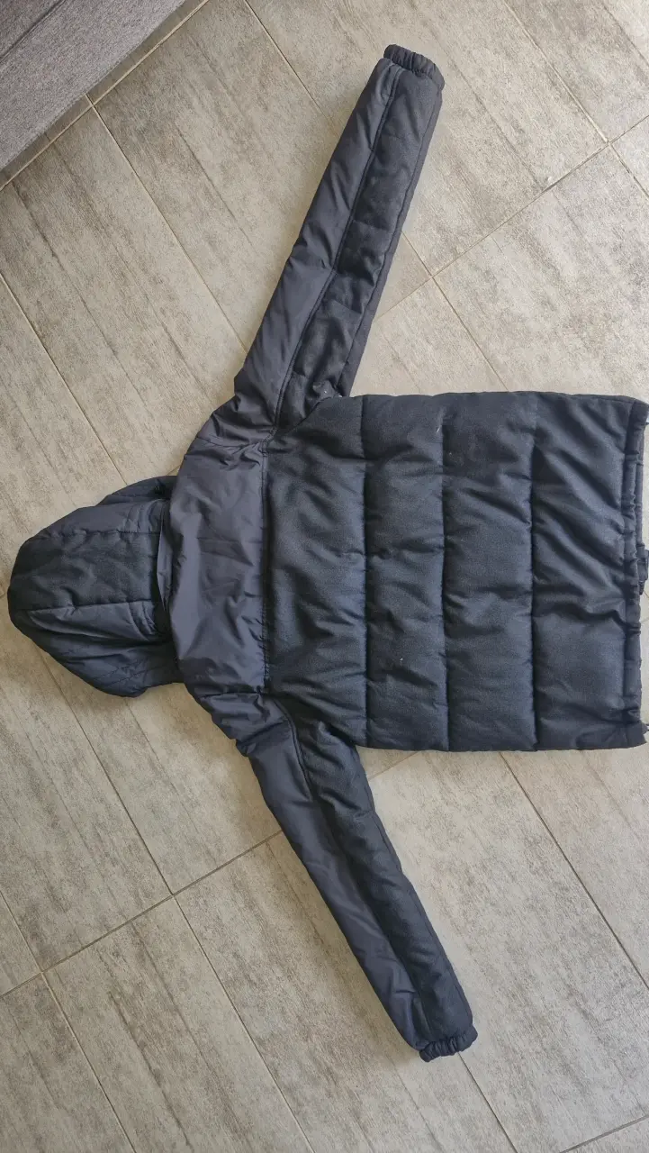 Chaqueta larga  negra hombre con capucha FIP - 2