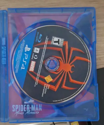Juego PS4 Spider-Man Miles Morales - miniatura 2