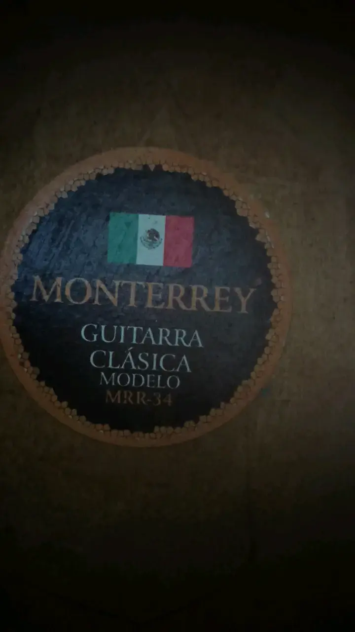 Guitarra clásica Monterrey MRR-34 con funda - 3