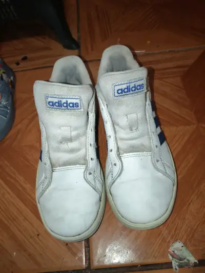Zapatillas deportivas blancas Adidas para niños - miniatura 1