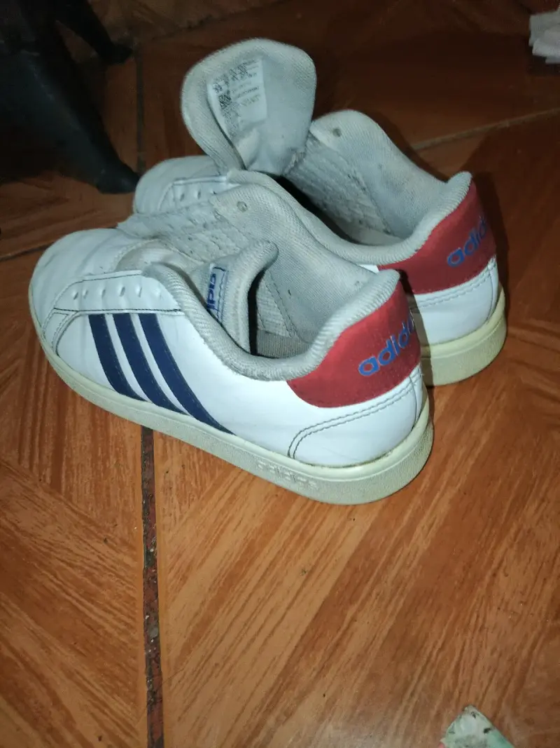 Zapatillas deportivas blancas Adidas para niños - 2