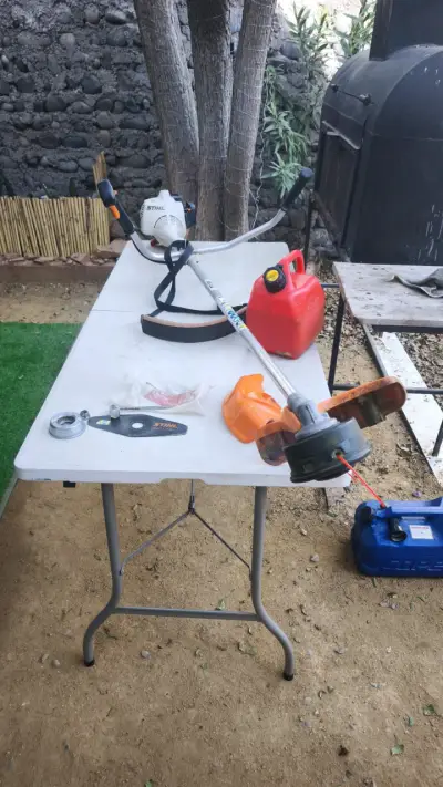 Desbrozadora Stihl FS55 en buen estado - miniatura 1