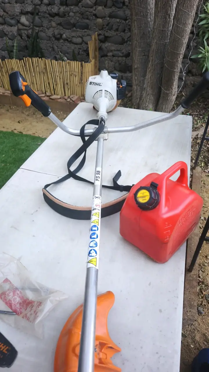 Desbrozadora Stihl FS55 en buen estado - 5