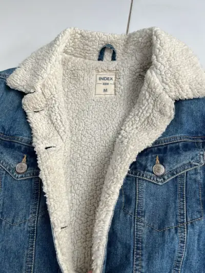 Chaqueta de mezclilla con chiporro - miniatura 3