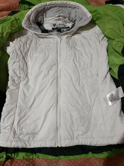 Chaqueta Columbia verde impermeable con forro desmontable - miniatura 2