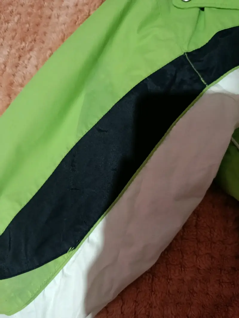 Chaqueta Columbia verde impermeable con forro desmontable - 4