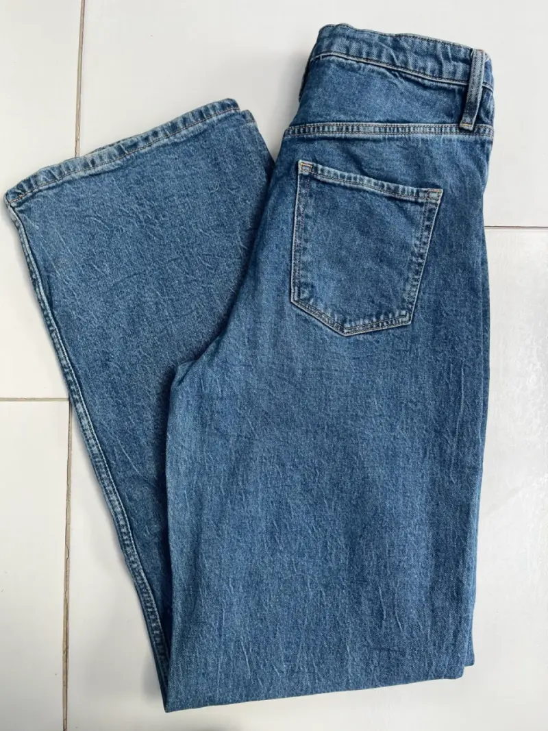 Jeans hym