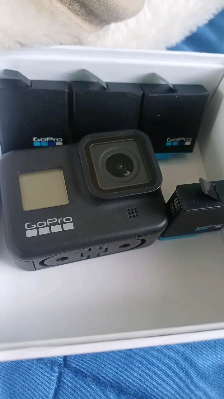 Cámara GoPro 8 blak con baterías adicionales - 1