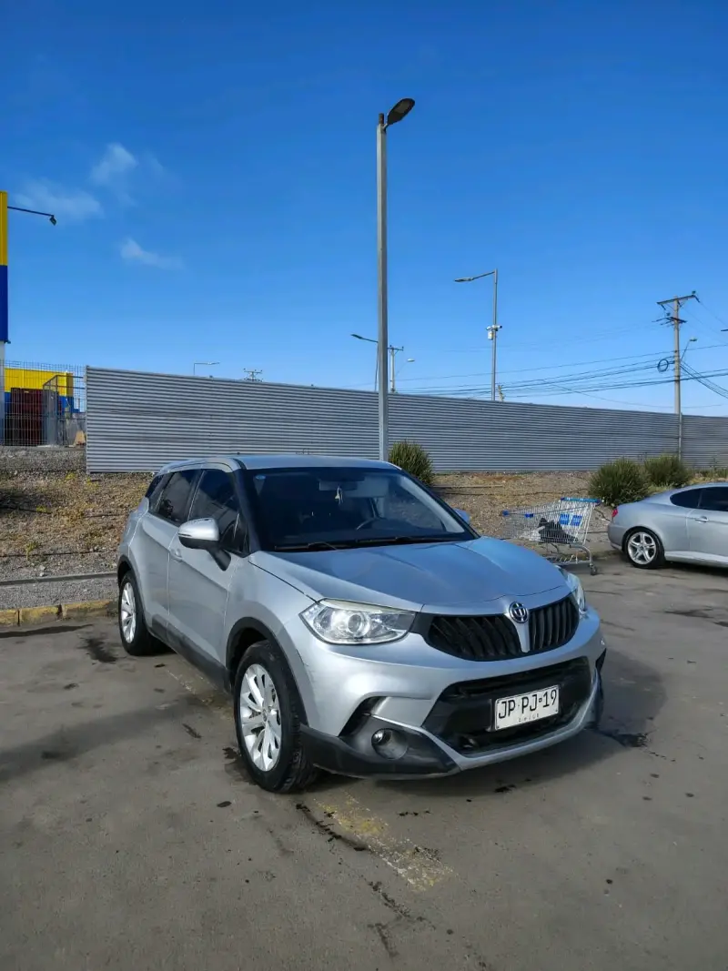 SUV Brilliance V3 2017 en buen estado