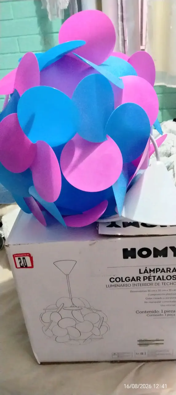 Lámpara de techo colgante pétalos rosa y púrpura