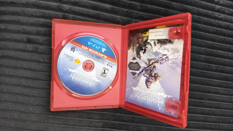 Juego PS4 Horizon Zero Dawn Edición Completa - 2