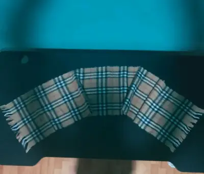 Bufanda tipo Burberry - miniatura 1
