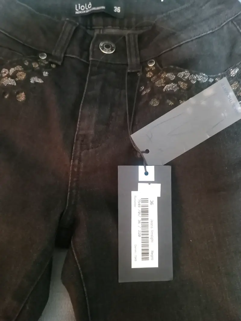 Pantalones negros Liolá con detalles brillantes - 3