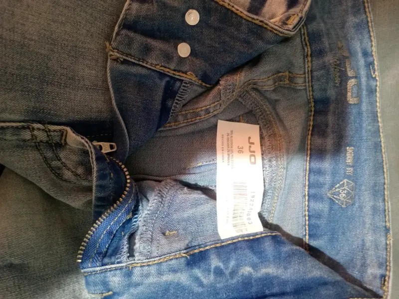 Pantalones negros Liolá con detalles brillantes - 6