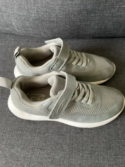 Zapatillas deportivas grises para niños talla 26 - miniatura 1