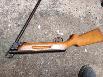 Rifle a poston antiguo - miniatura 4