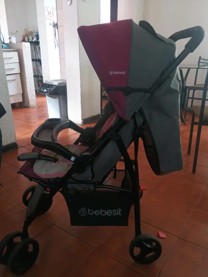 Coche de bebé Bebesit plegable color rosa - 2
