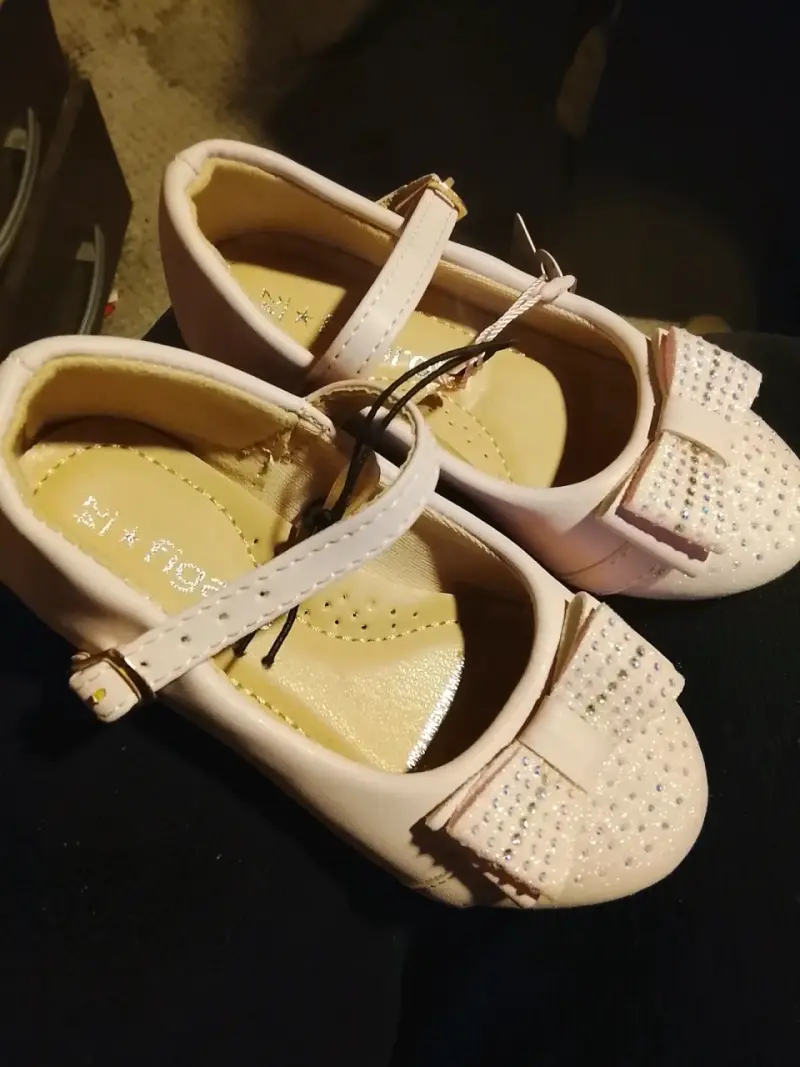 Zapatos de niña rosados con brillantes talla 24 - 2