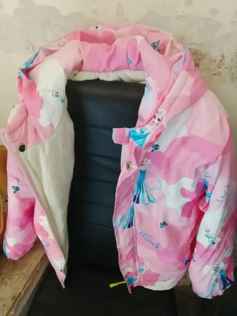 Chaqueta infantil rosa con diseño de Frozen - 1