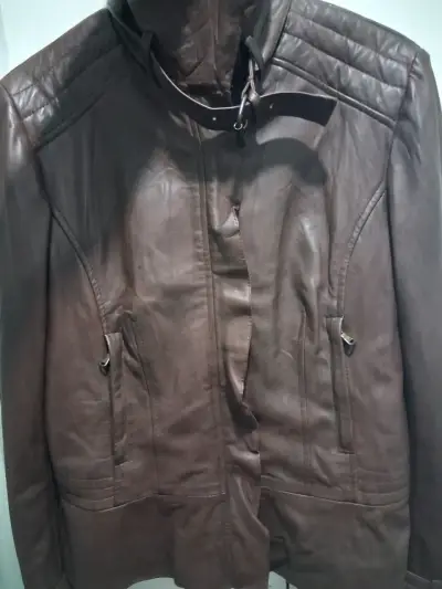 Chaqueta de cuero marrón Guess para mujer - miniatura 2