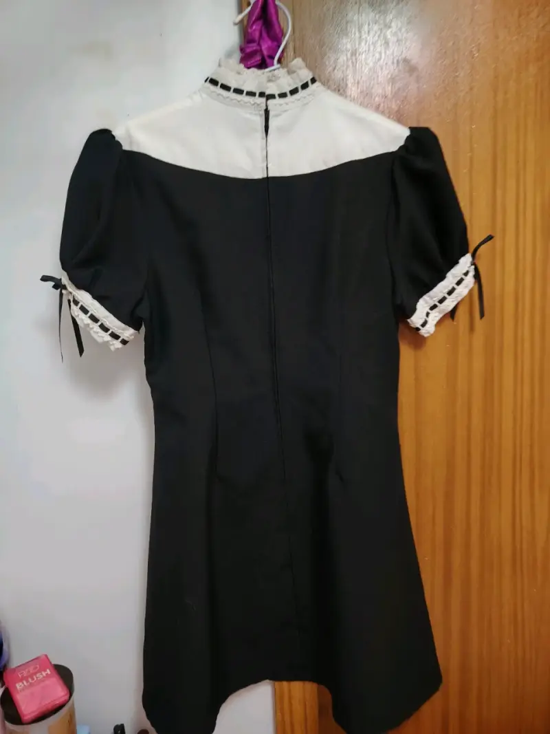 Vestido blanco y negro con encaje - 2