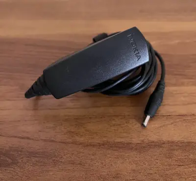 Cargador Nokia original para celulares conector DC - miniatura 2