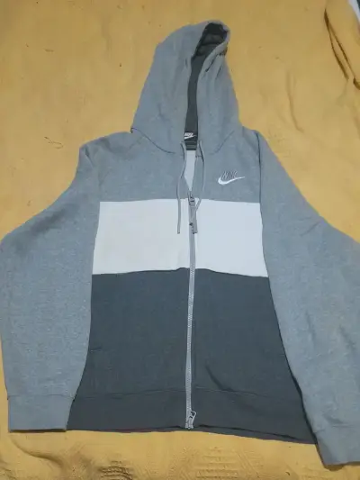 Polerón con capucha Nike Air gris y blanco - miniatura 1