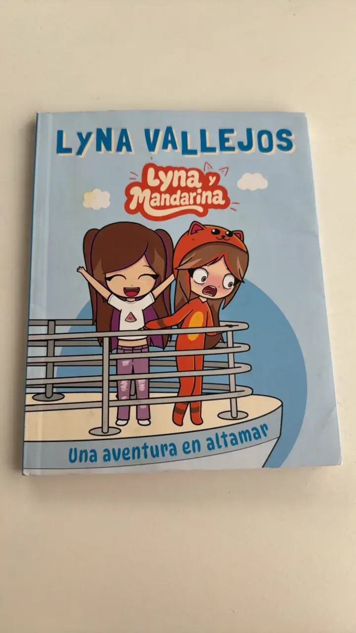 Libro Lyna Vallejos Lyna y Mandarina