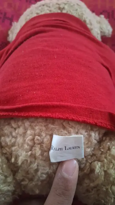 Osito de peluche con polera roja Ralph Lauren - miniatura 2