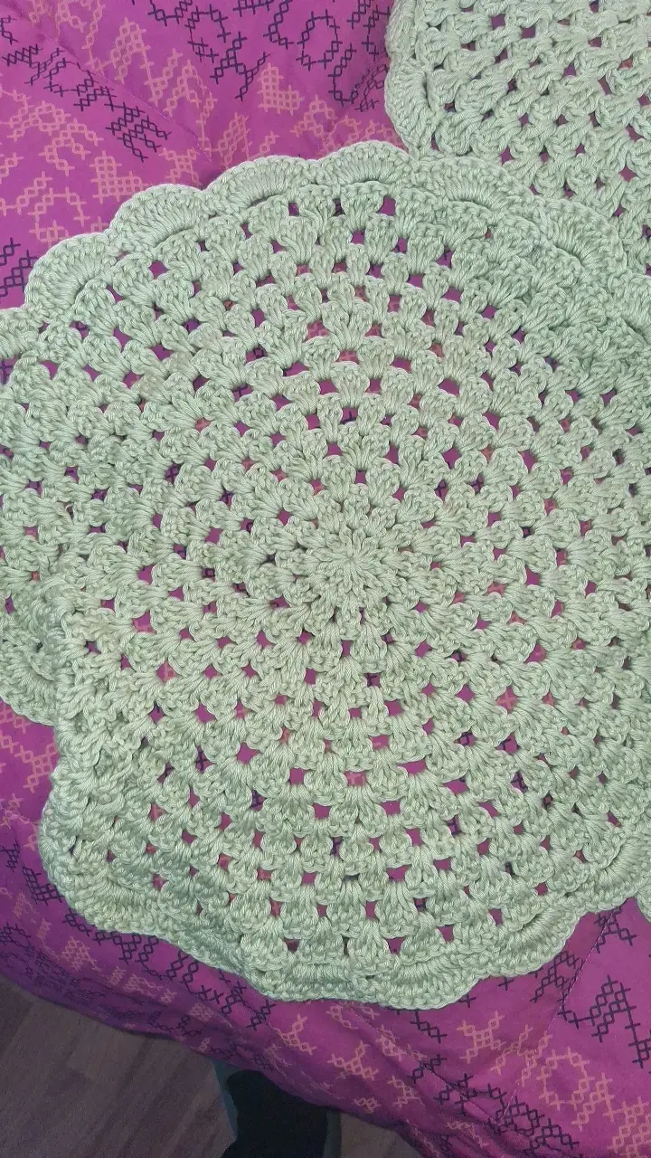 Set de 5 tapetes tejidos a crochet beige - 2