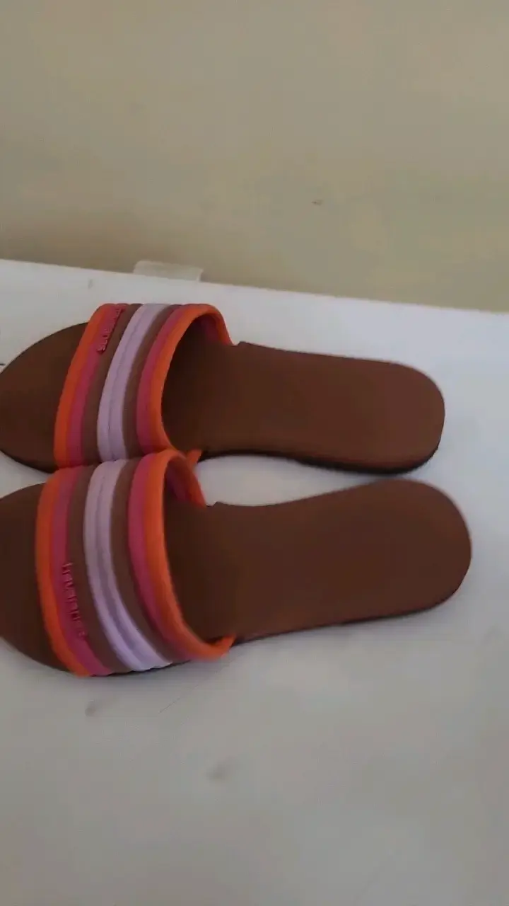 Sandalias Havaianas de colores vibrantes  33-34 - 2