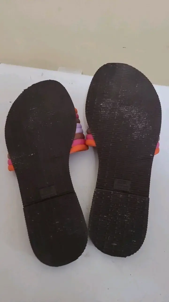 Sandalias Havaianas de colores vibrantes  33-34 - 3