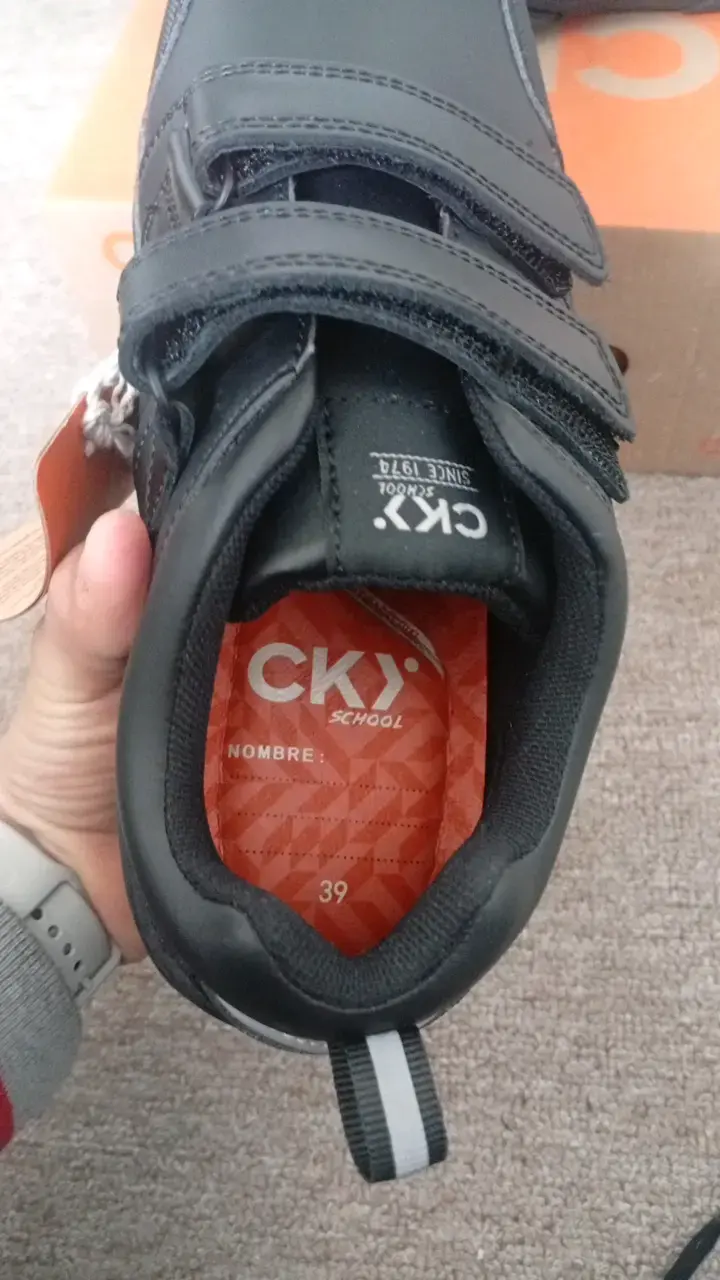 Zapatos escolares negros CKY con velcro - 3