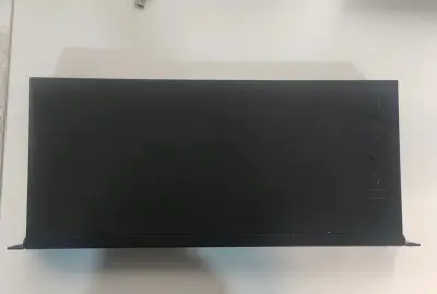 Switch Ethernet 24 Puertos Linksys LGS124 V2 - miniatura 2