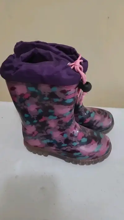 Botas de lluvia infantiles coloridas talla 28 - miniatura 2