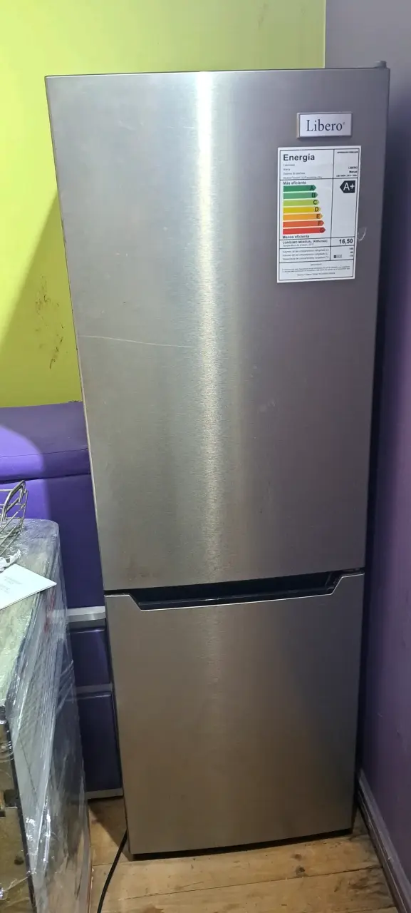 Refrigerador Libero con congelador inferior - 2