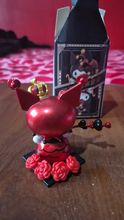 Figura de colección Kuromi edición especial - miniatura 2