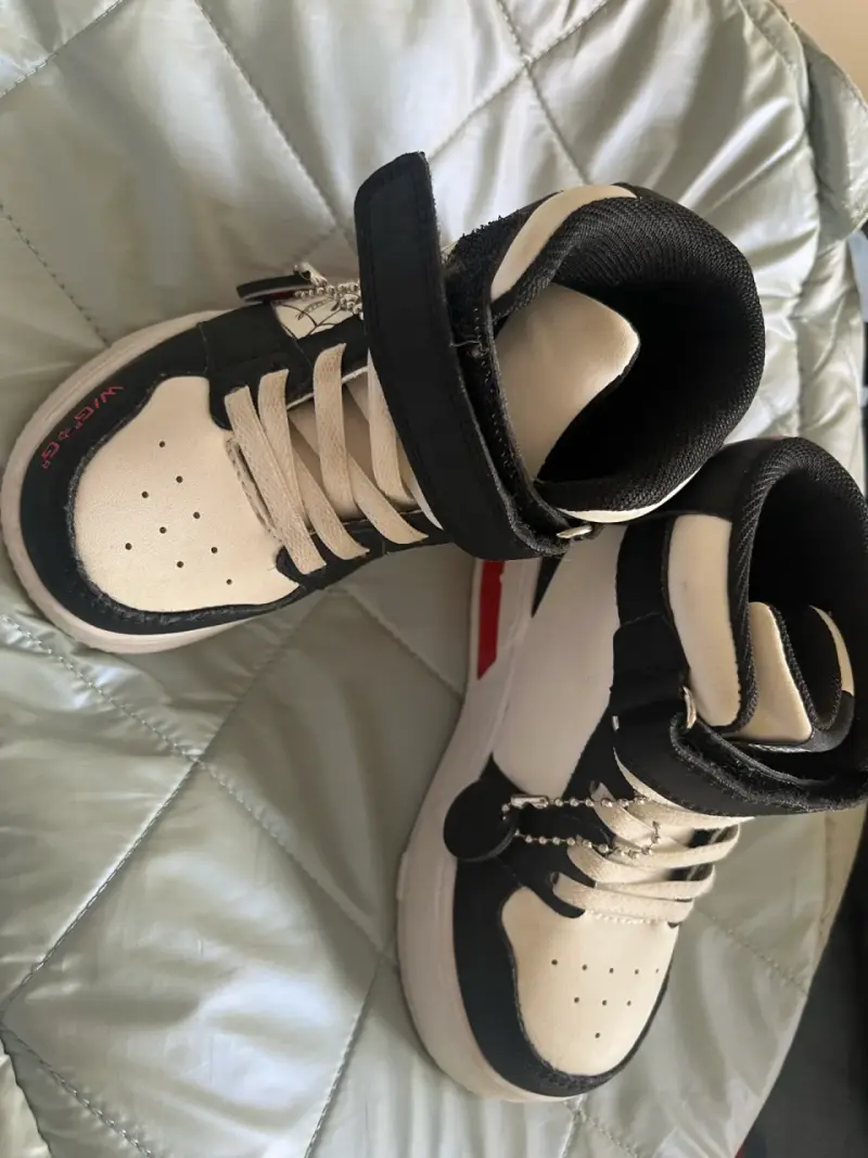 Zapatillas de niño Spiderman con diseño de telaraña - 2
