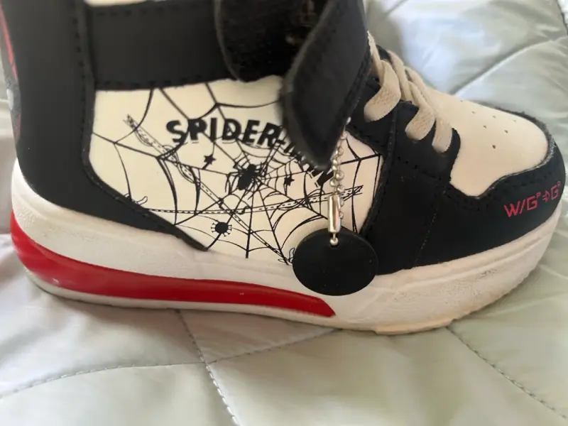 Zapatillas de niño Spiderman con diseño de telaraña - 3