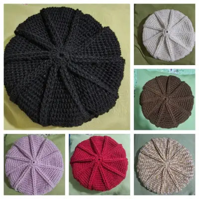 Boina de lana tejida a mano color burdeos - miniatura 2