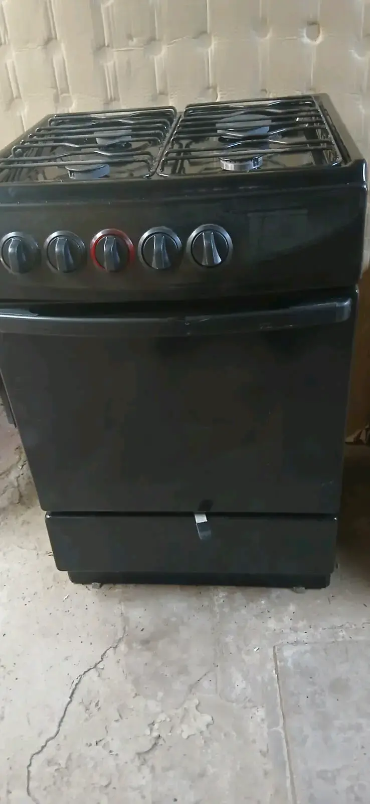 Cocina a gas de 4 quemadores en buen estado - 3