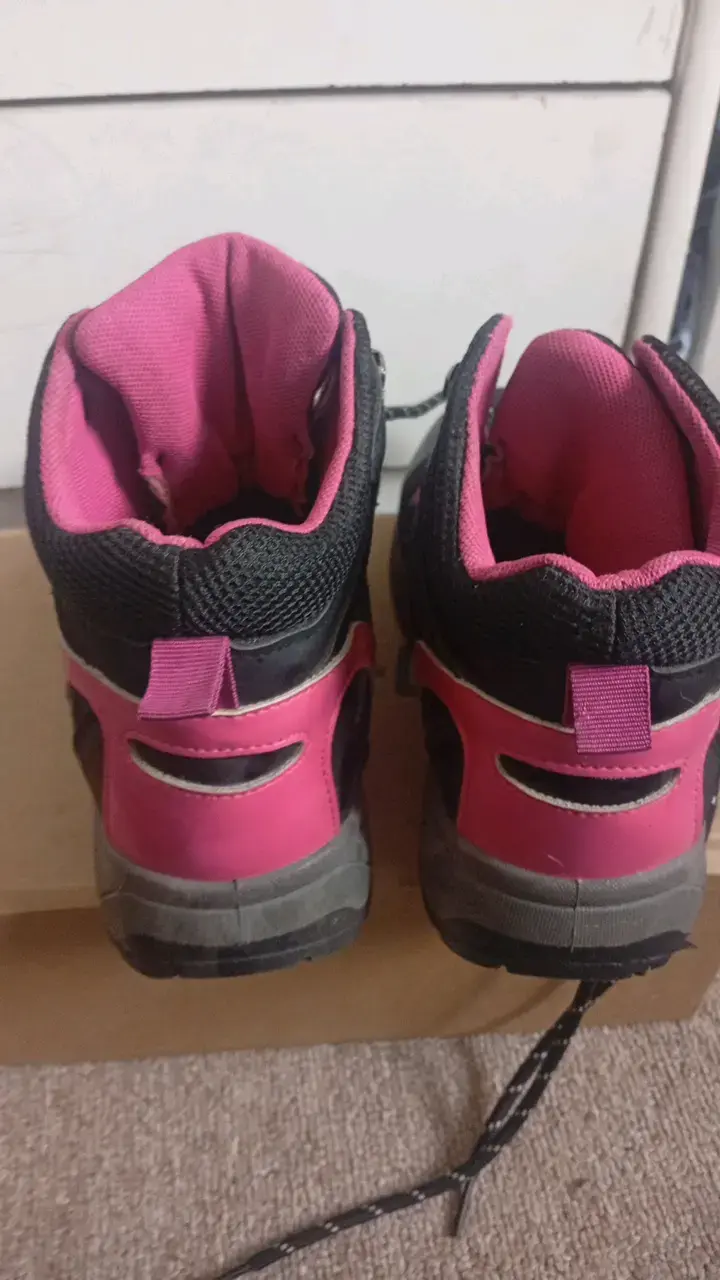 Botas de montaña negras y rosadas para mujer - 3