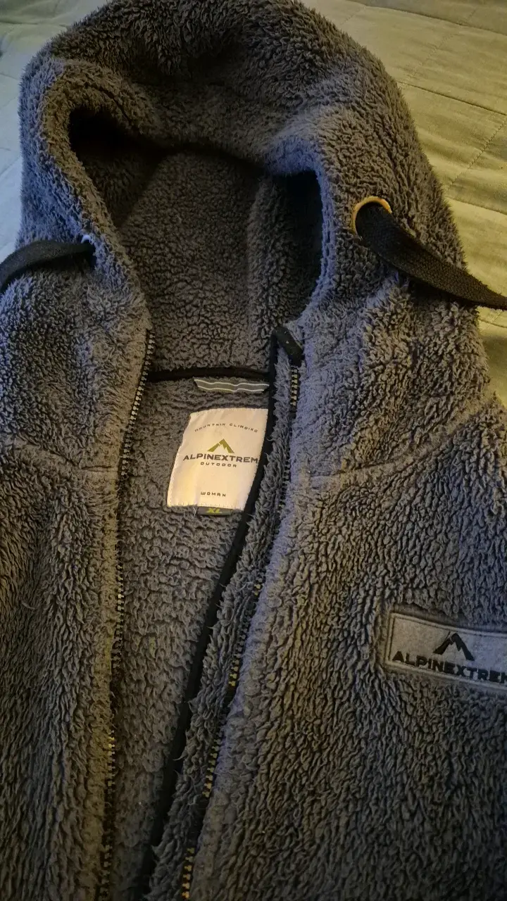 Chaqueta de polar gris con capucha Alpinetrek - 3