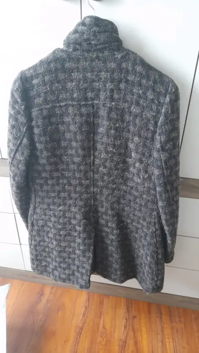Abrigo de lana gris con diseño texturizado - miniatura 4