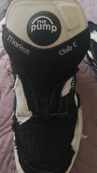 Zapatillas Reebok The Pump negras desgastadas - miniatura 6